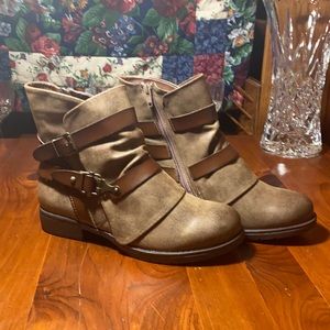 POP Western Style Ankle Boots